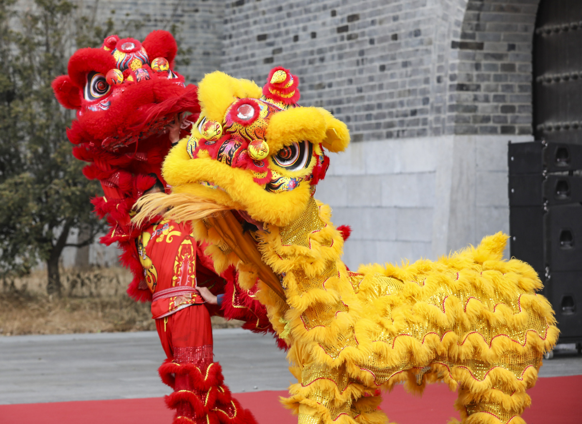 看舞狮、跳竹竿舞中国非遗民俗“圈粉”世界